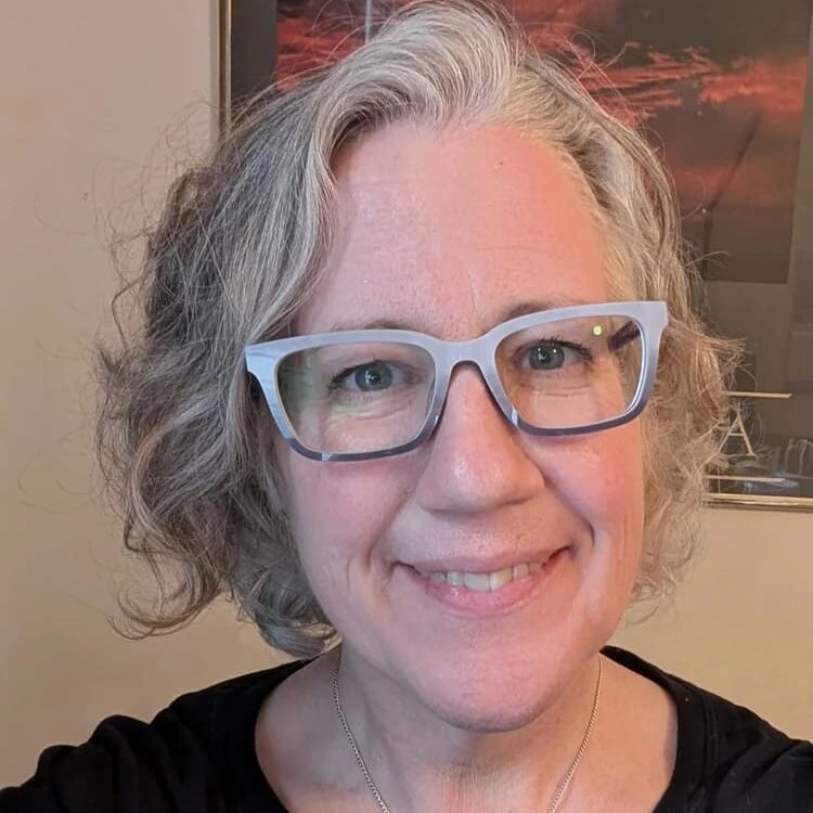 Heather McCowen Headshot (1)